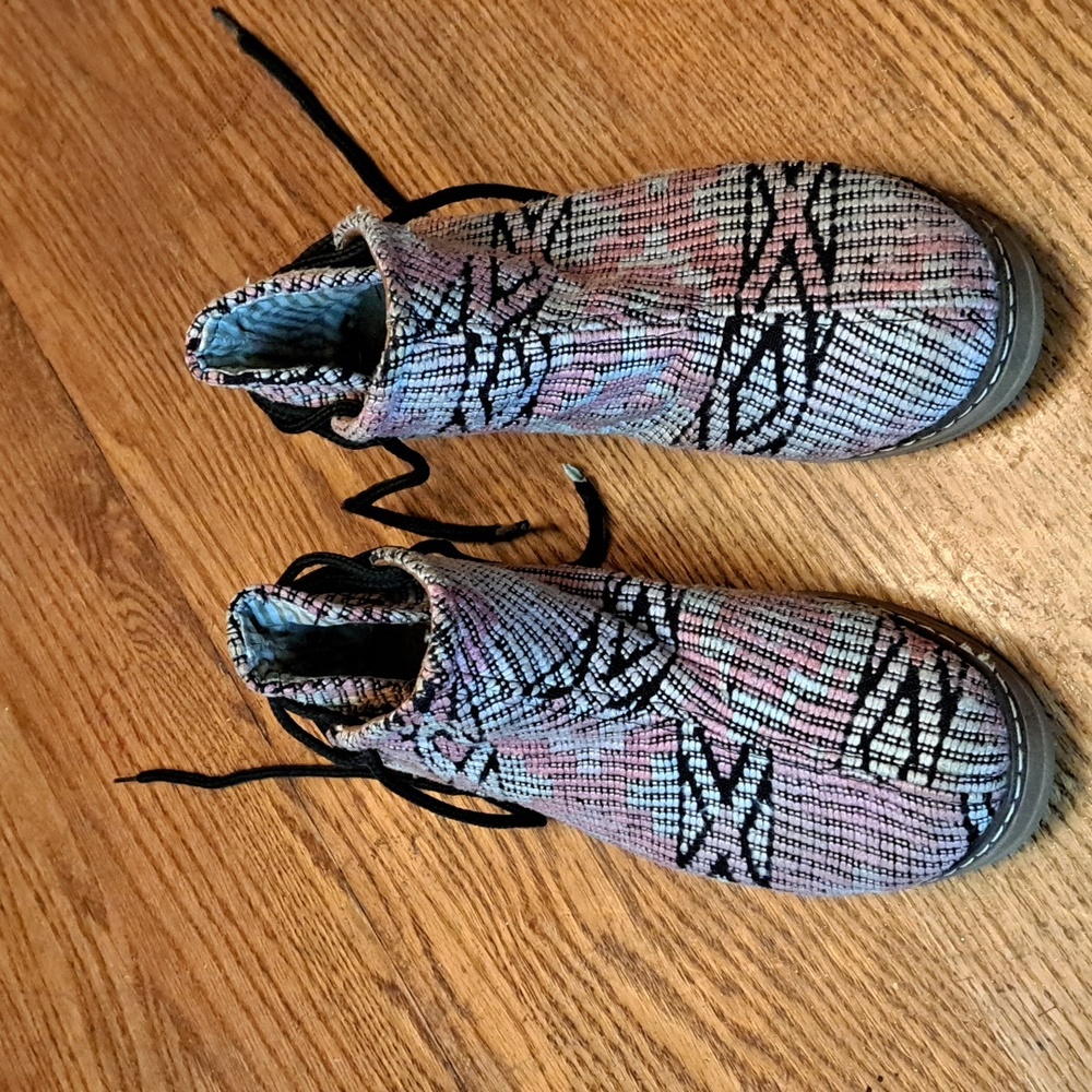 ZAPATOK WOMEN'S ANKLE BOOTS SIZE 6 1/2 - 7 MADE IN MEXICO.